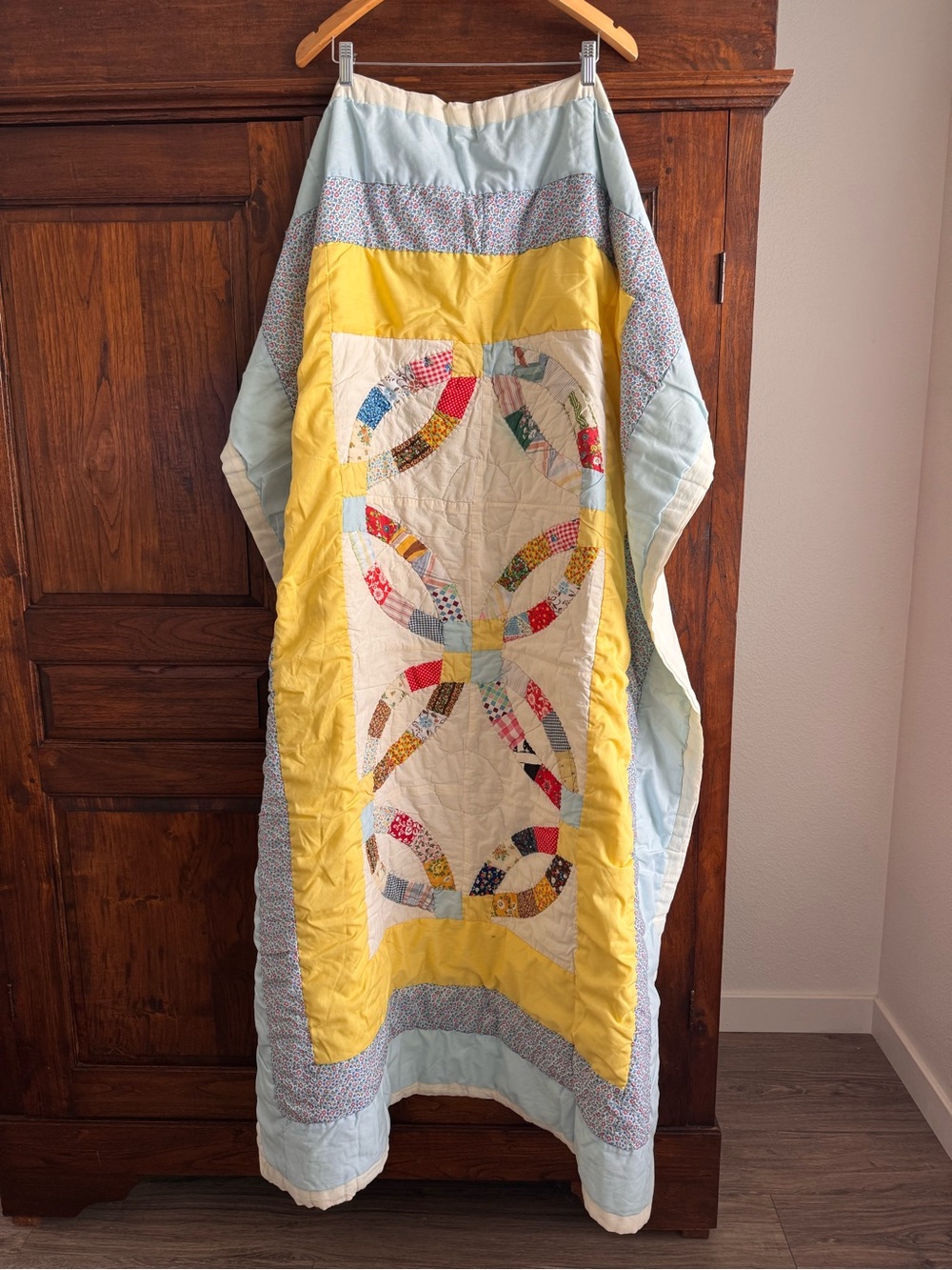 Vintage Hand Stitched Double Wedding Ring Patchwork Quilt